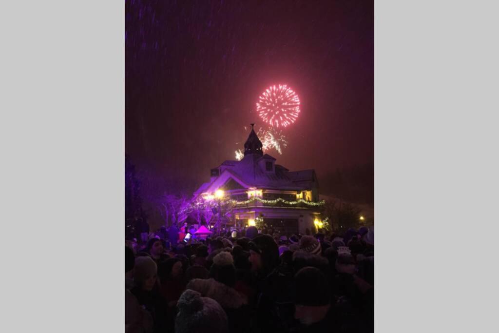 The Mountainside By Escapades Tremblant Apartment Mont-Tremblant Bagian luar foto